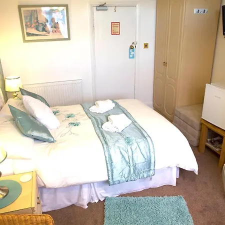 Πανσιόν Marina 4*