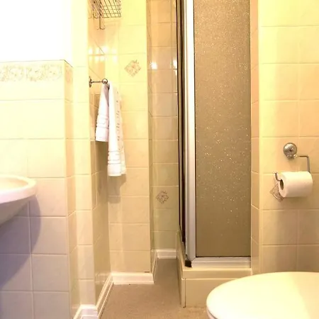 Marina Πανσιόν 4*