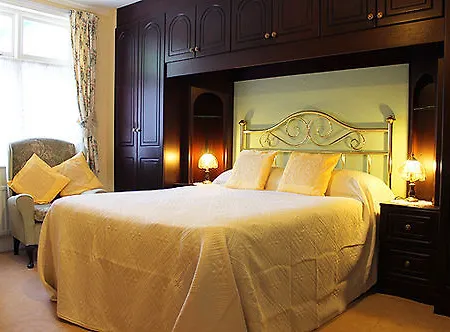 Marina Guest house