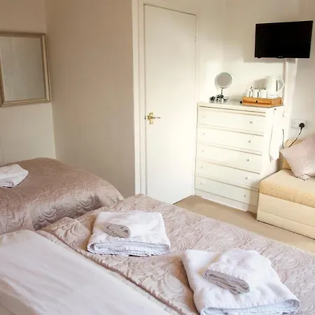 Konukevi Marina Scarborough