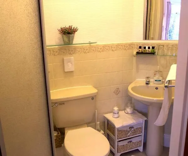 Marina Pensión Scarborough